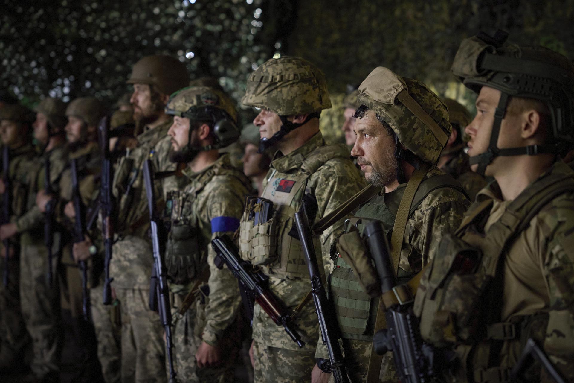 “He visto una cabeza cortada y otras atrocidades”: Los horrores de la guerra en Ucrania