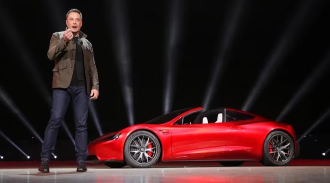 Cómo es el auto superdeportivo de Tesla que Elon Musk promete para 2024