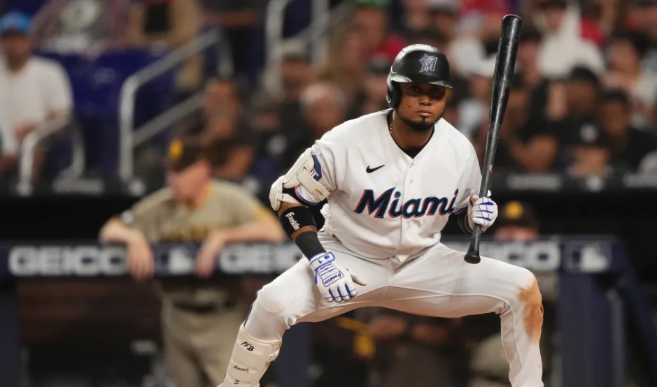 “Arepas, tambores y béisbol”: Marlins celebrarán con emotiva camisa la celebración de la “Herencia Venezolana”