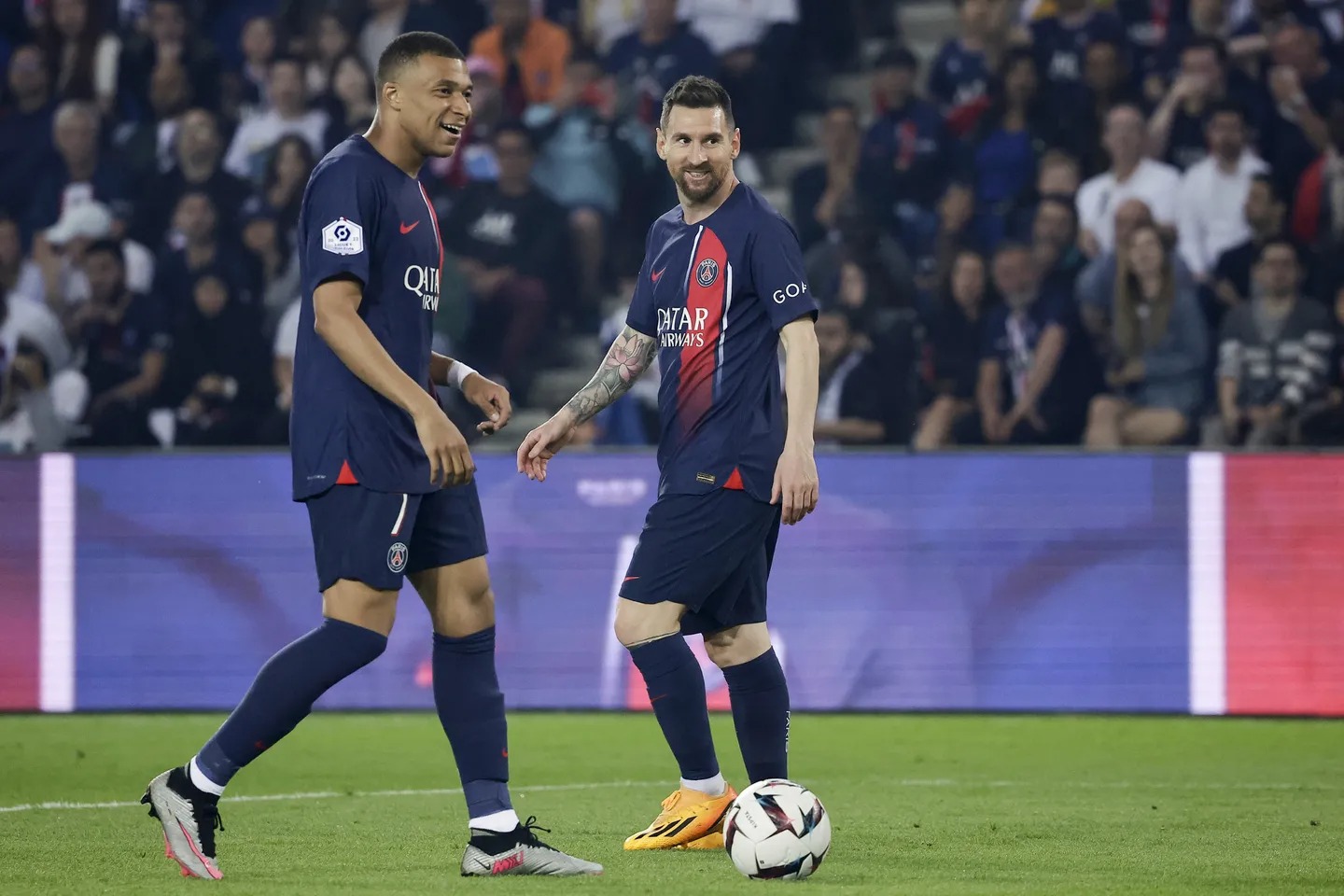 Mbappé tuvo un inesperado gesto con Messi y todo quedó registrado en un VIDEO