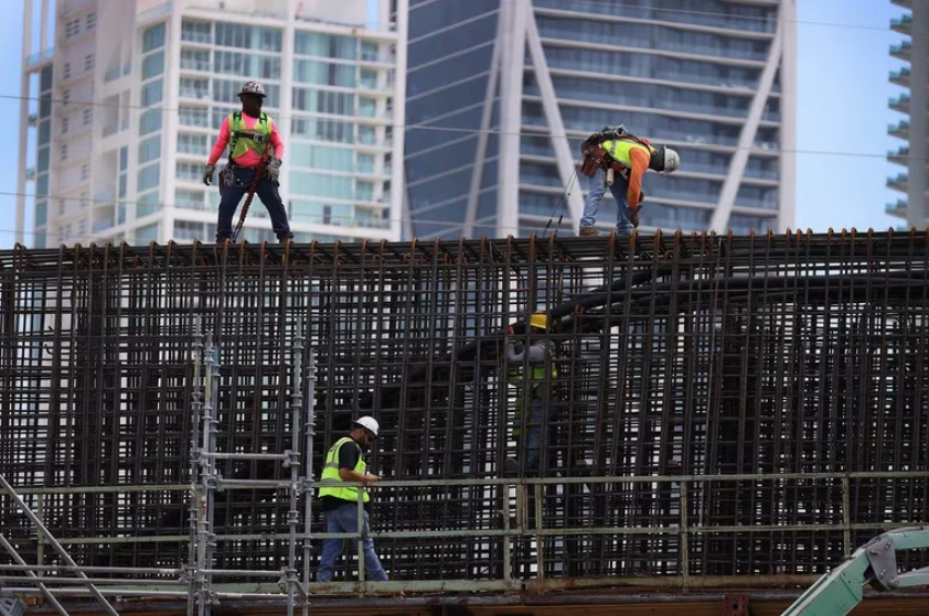 Sube precio de propiedades en Miami Dade pese a tendencia a la baja en el resto de EEUU