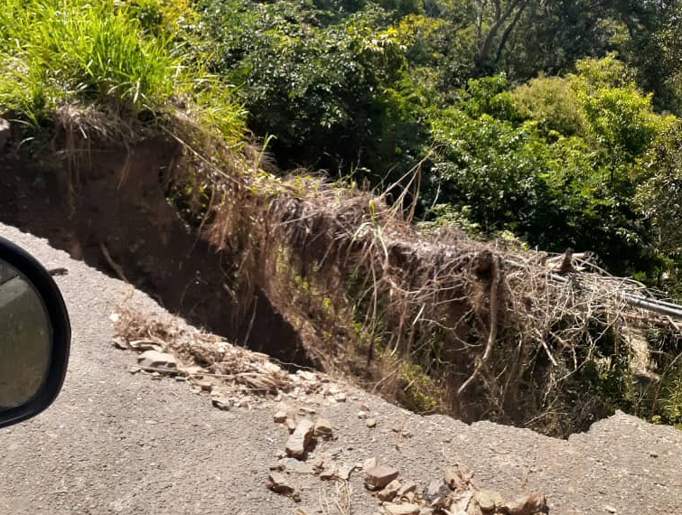 Falta una “ñinga” para que colapse vía hacia San Francisco de Macaira en Guárico