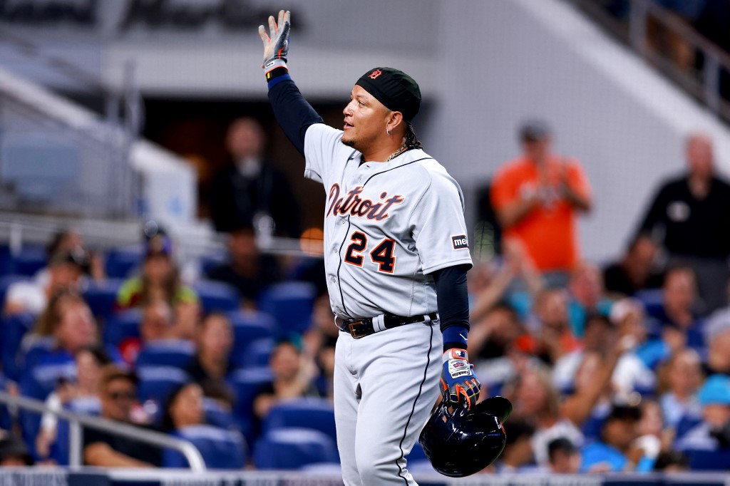 ¡Está encendido! Miguel Cabrera bateó su doble 619 y llegó a 3.137 hits en las Grandes Ligas (VIDEO)