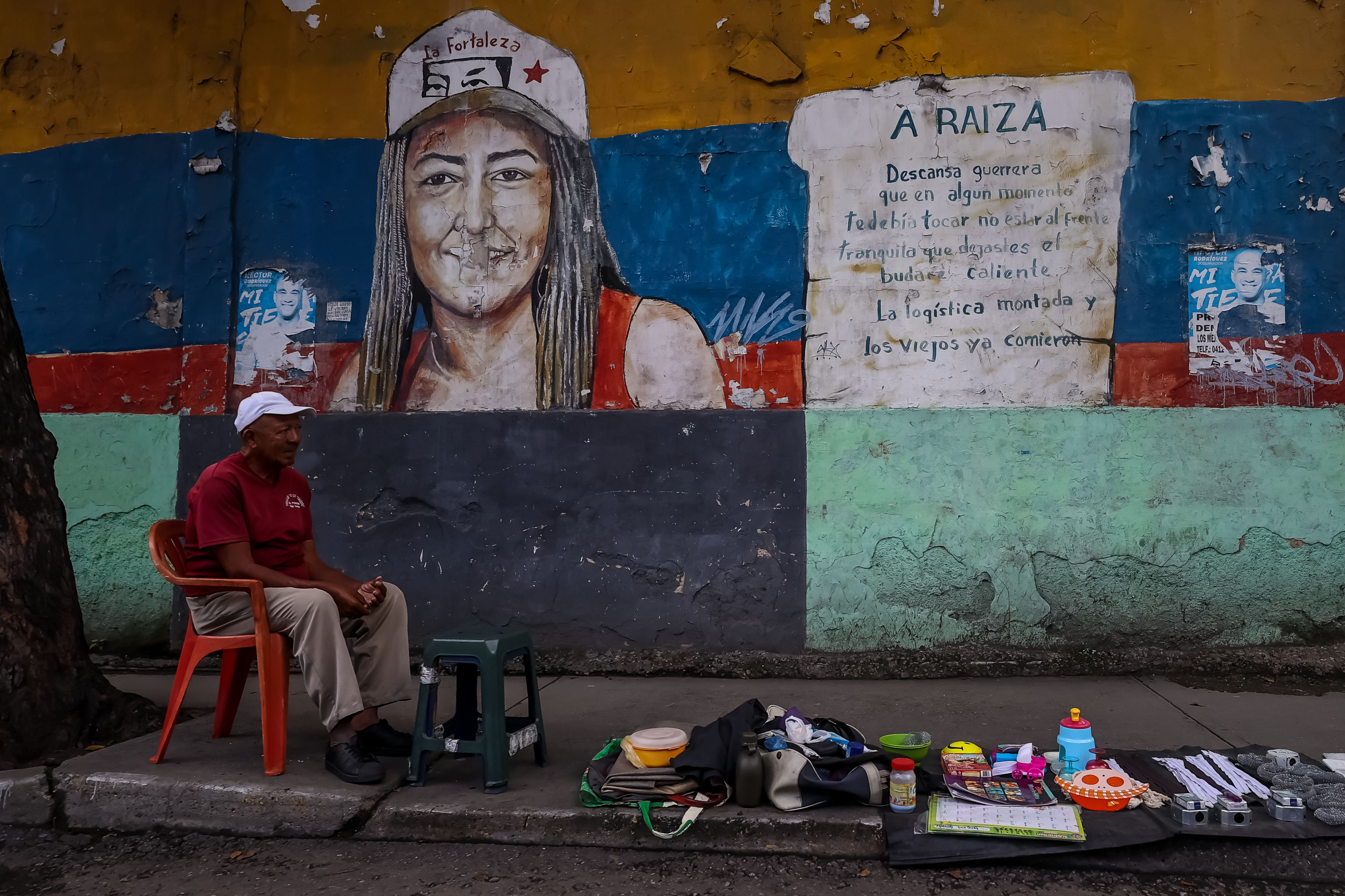 La mitad de la fuerza laboral de Venezuela trabaja “por cuenta propia”, según estudio de la Ucab