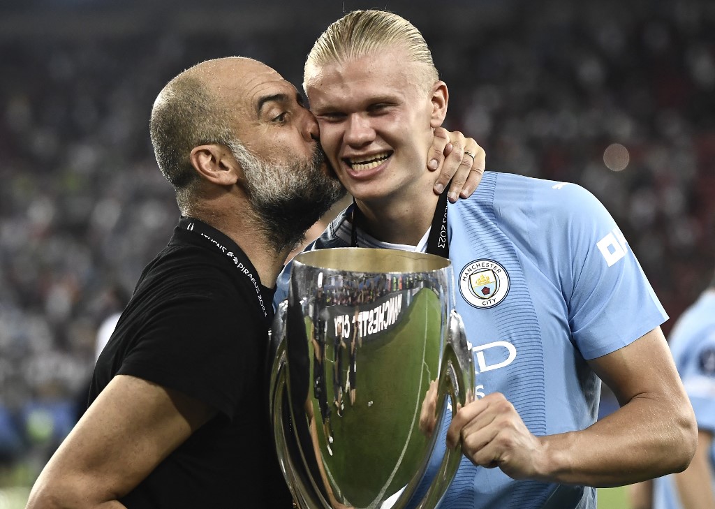 La historia detrás del beso de Guardiola a Haaland tras ganar la Supercopa de Europa