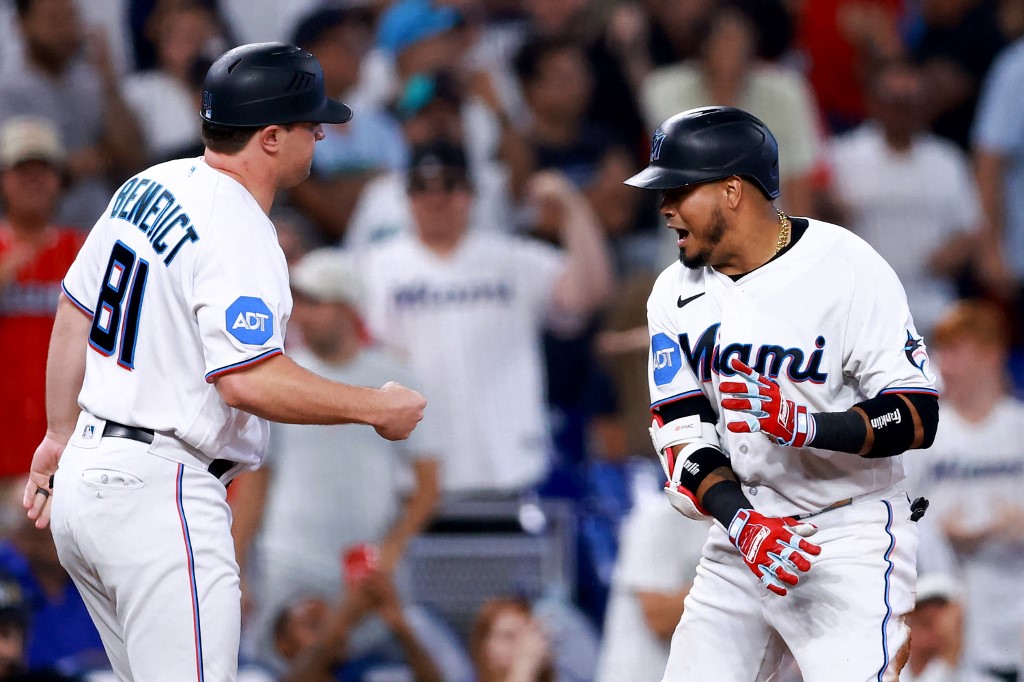 Con un triplete, Luis Arráez lideró la remontada de los Marlins frente a los Yankees (VIDEO)