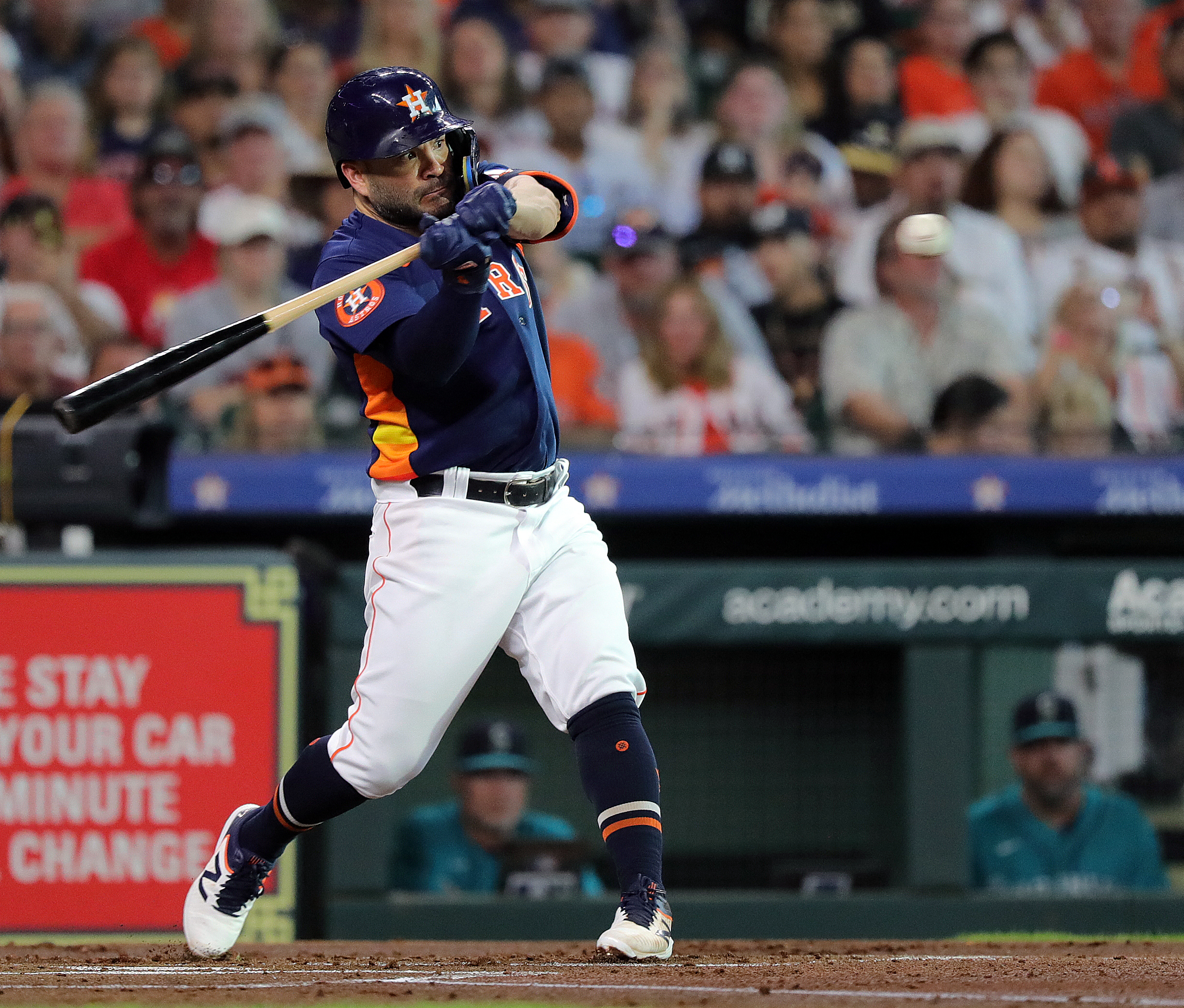 José Altuve hizo historia tras completar la escalera ante Medias Rojas (Videos)