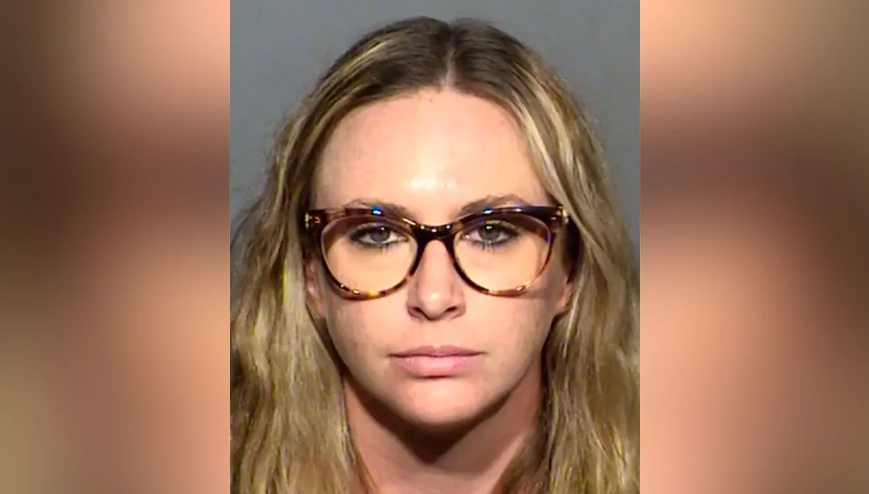 Profesora de Las Vegas habría tenido relaciones con una alumna menor de edad durante cuatro años