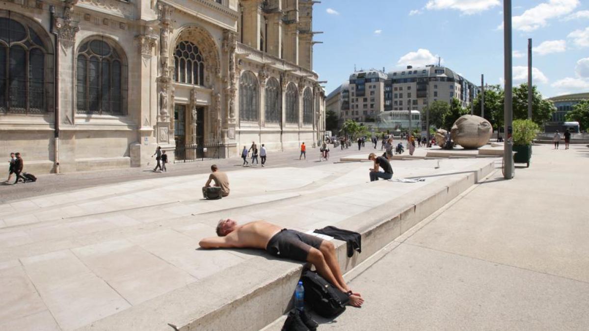 La alerta máxima por calor en Francia se amplía a más de la quinta parte del territorio