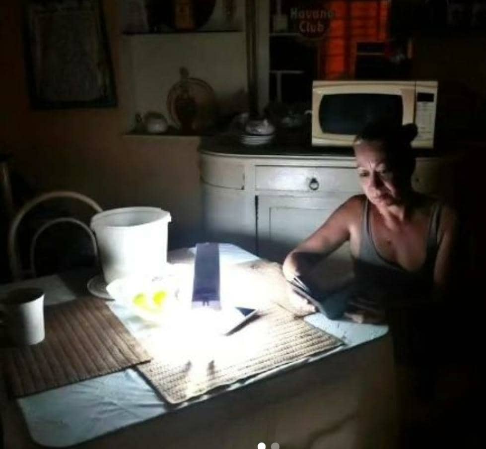 Corpoelec tiene a la gente de El Vigía pasando penurias: insomnio, calor y aparatos dañados ante constantes apagones