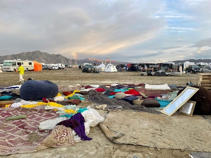 Burning Man: ¿Por qué más de 70 mil personas quedaron atrapadas en el desierto de Nevada?