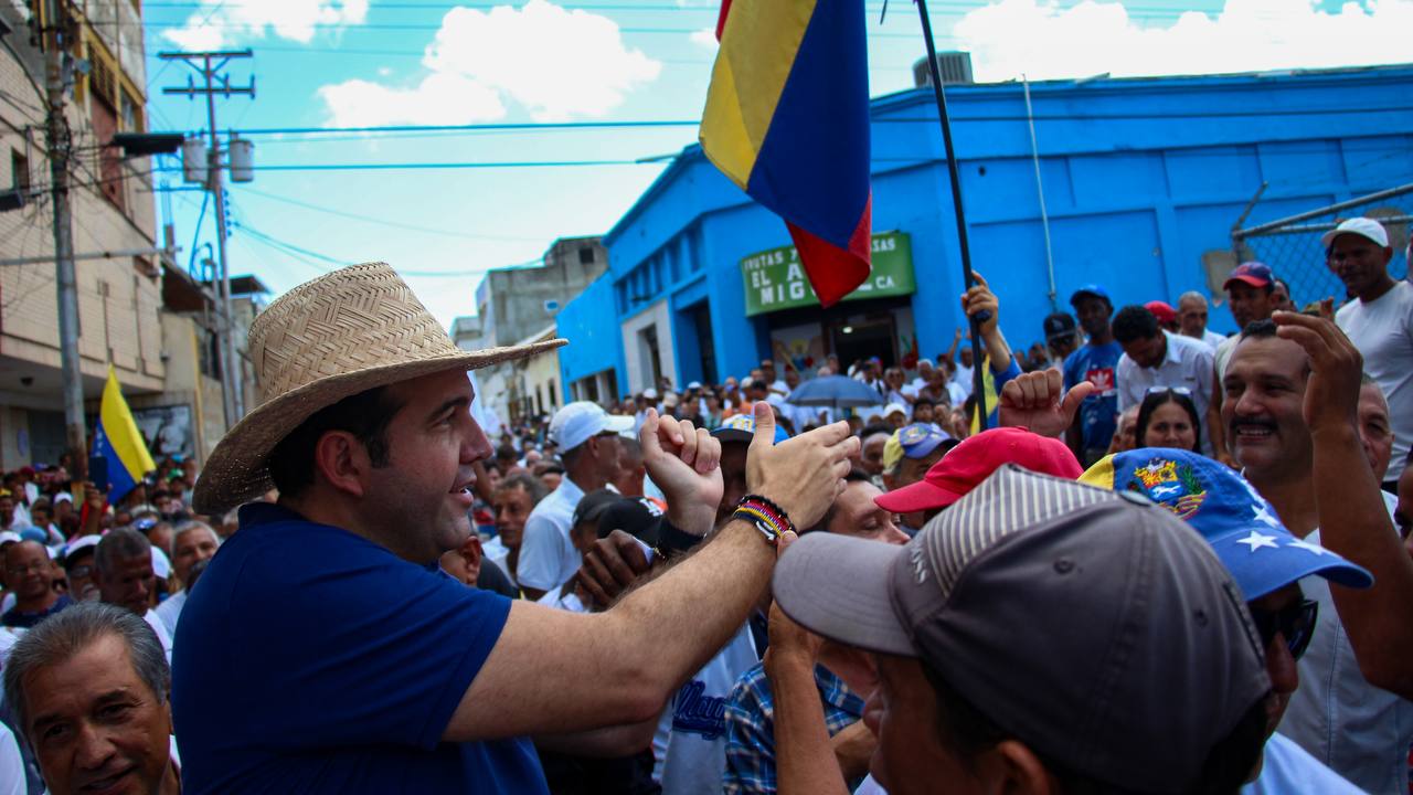 Carlos Prosperi desde el estado Sucre: En política las alianzas son normales