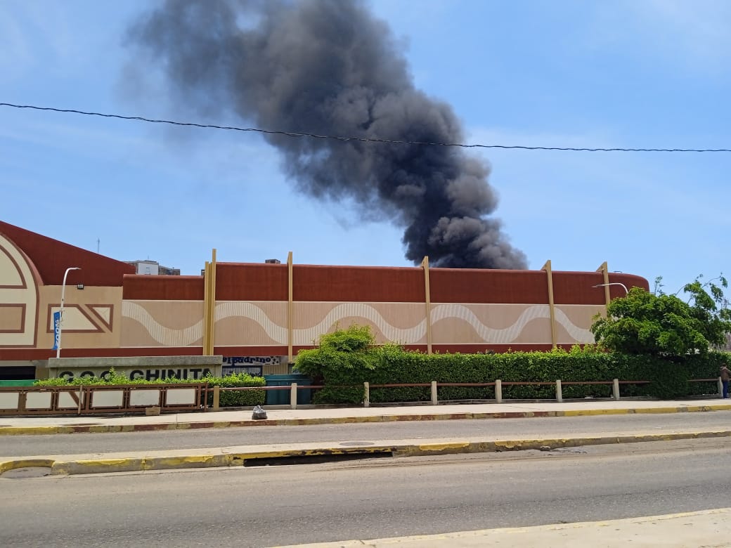 Lo sorprendió la muerte en plena calle tras explosión de transformadores en Maracaibo