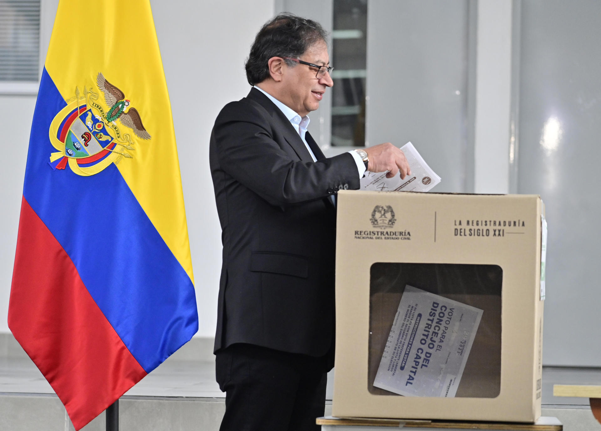 Elecciones territoriales colombianas dieron un llamado de atención a Petro y su partido