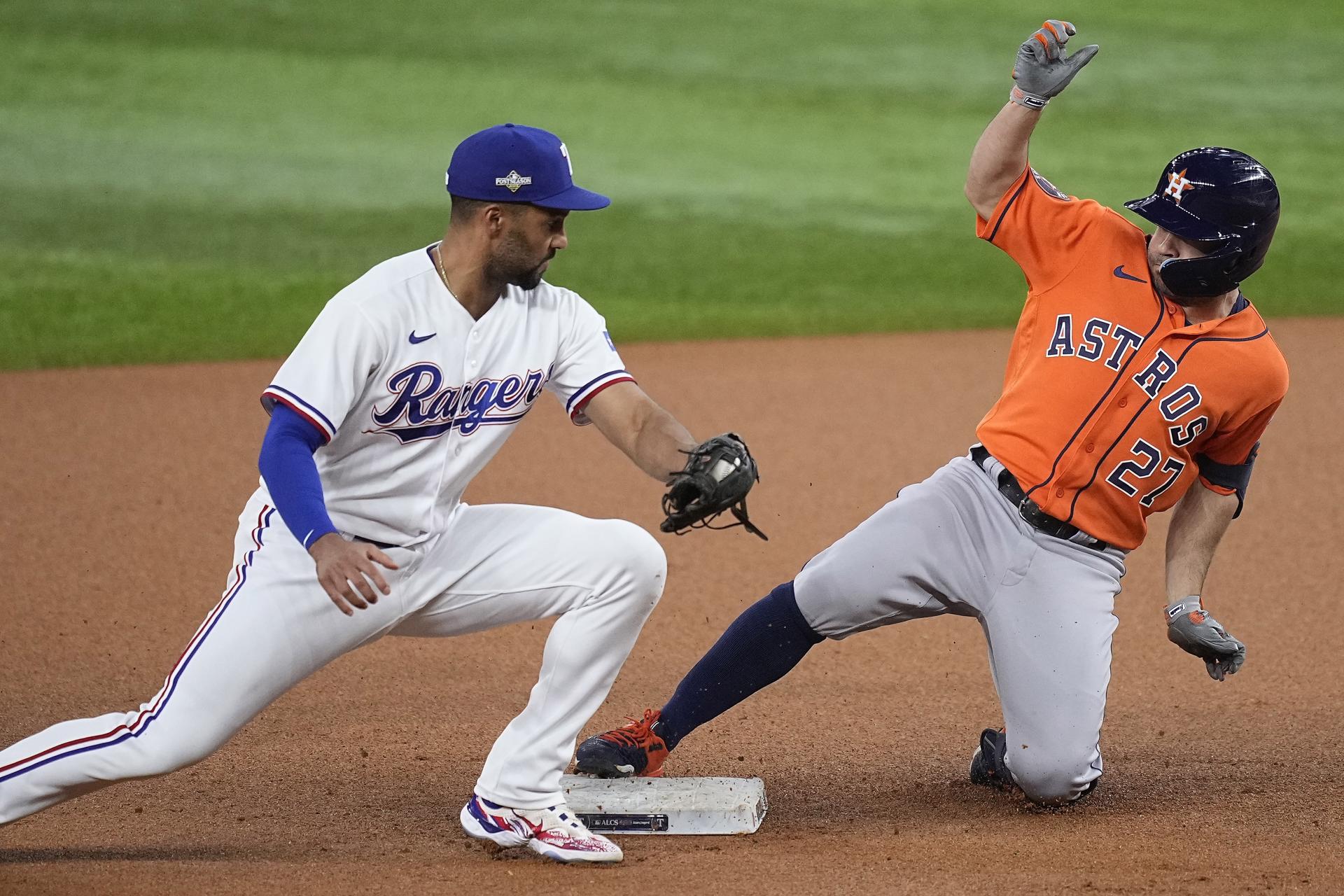 José Altuve volvió a brillar para empatar la apasionante serie entre Astros y Rangers