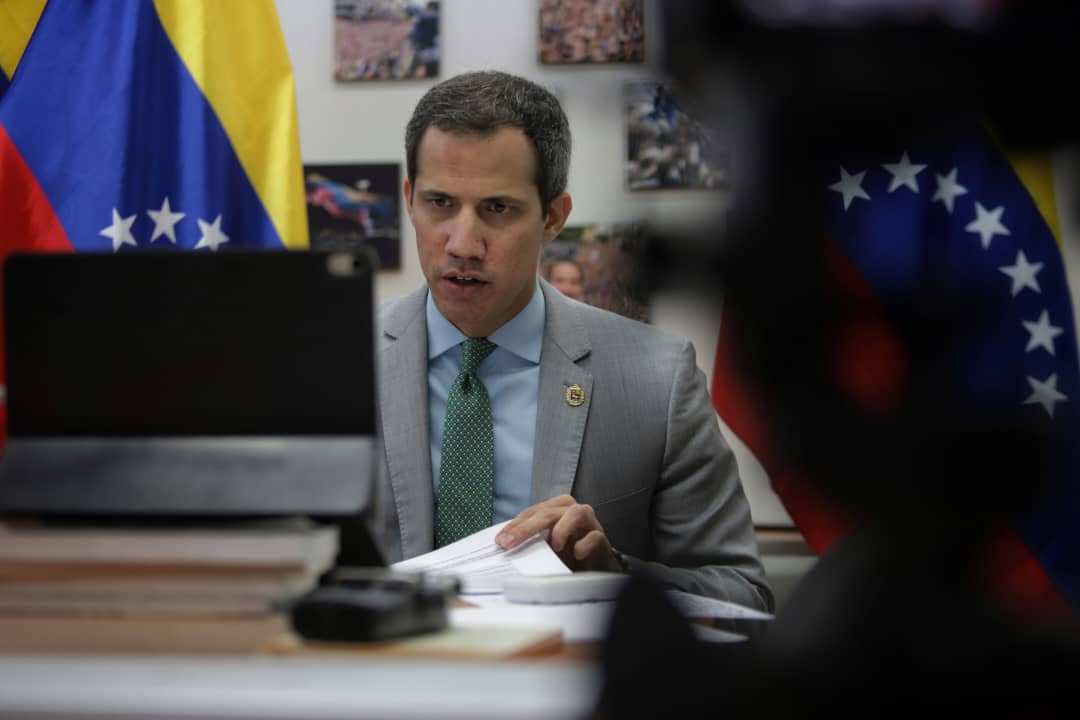 “María Corina no está sola”, le recordó Guaidó a Maduro, que pretende manchar la Primaria