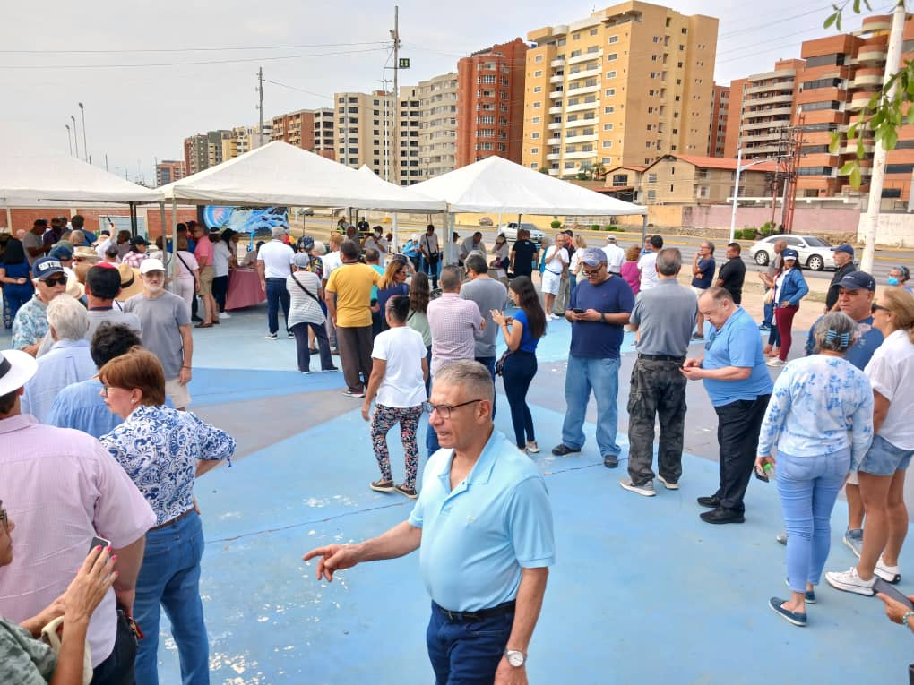 Gran afluencia de votantes para ejercer su derecho al voto en Anzoátegui este #22Oct