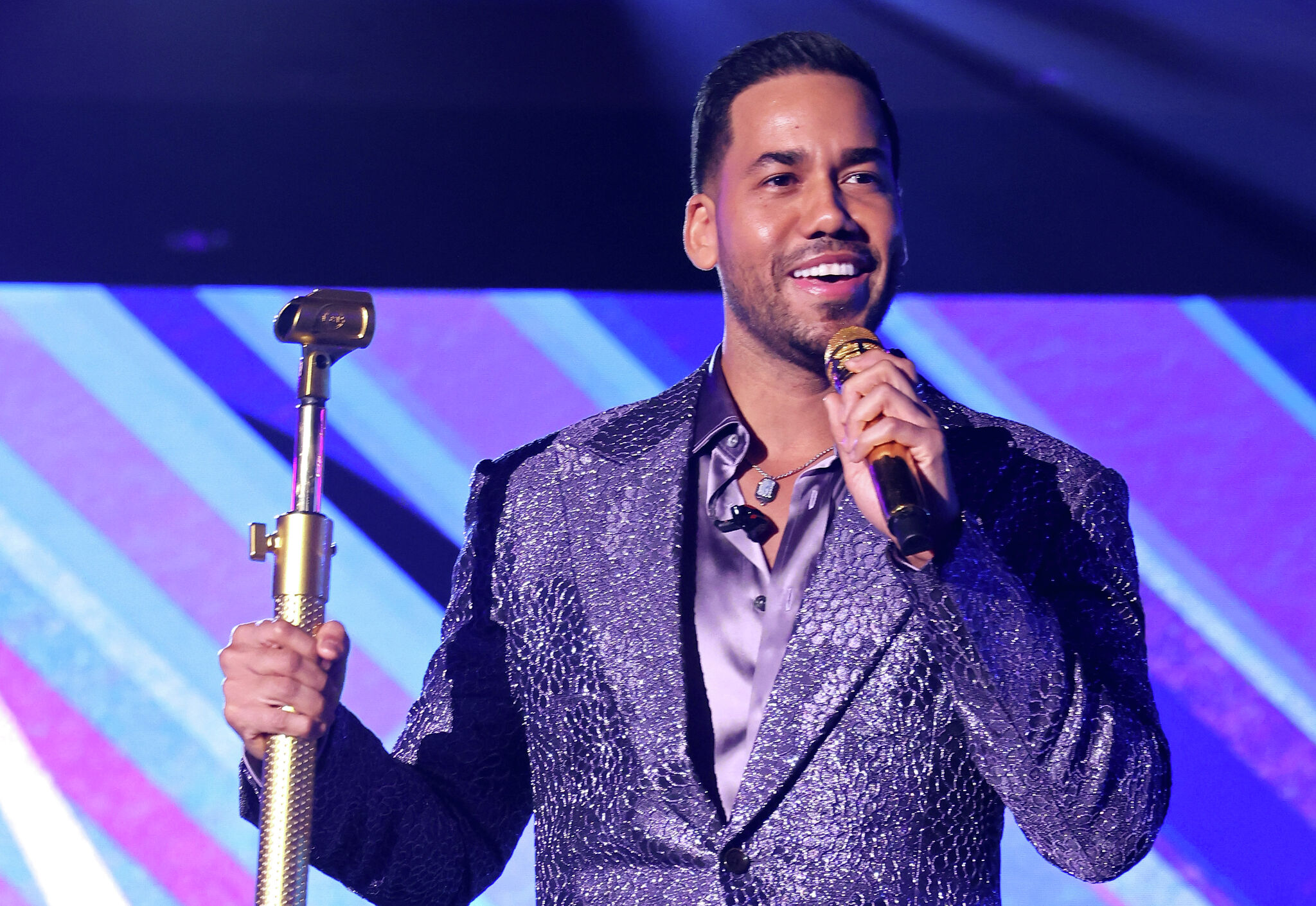 Romeo Santos anunció una última gira junto al grupo Aventura