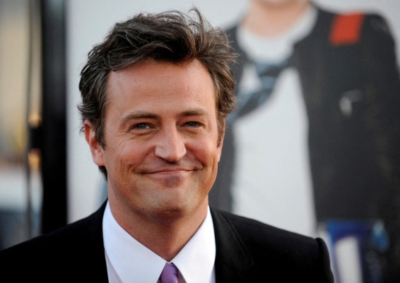 El certificado de defunción del actor Matthew Perry no revela la causa de la muerte