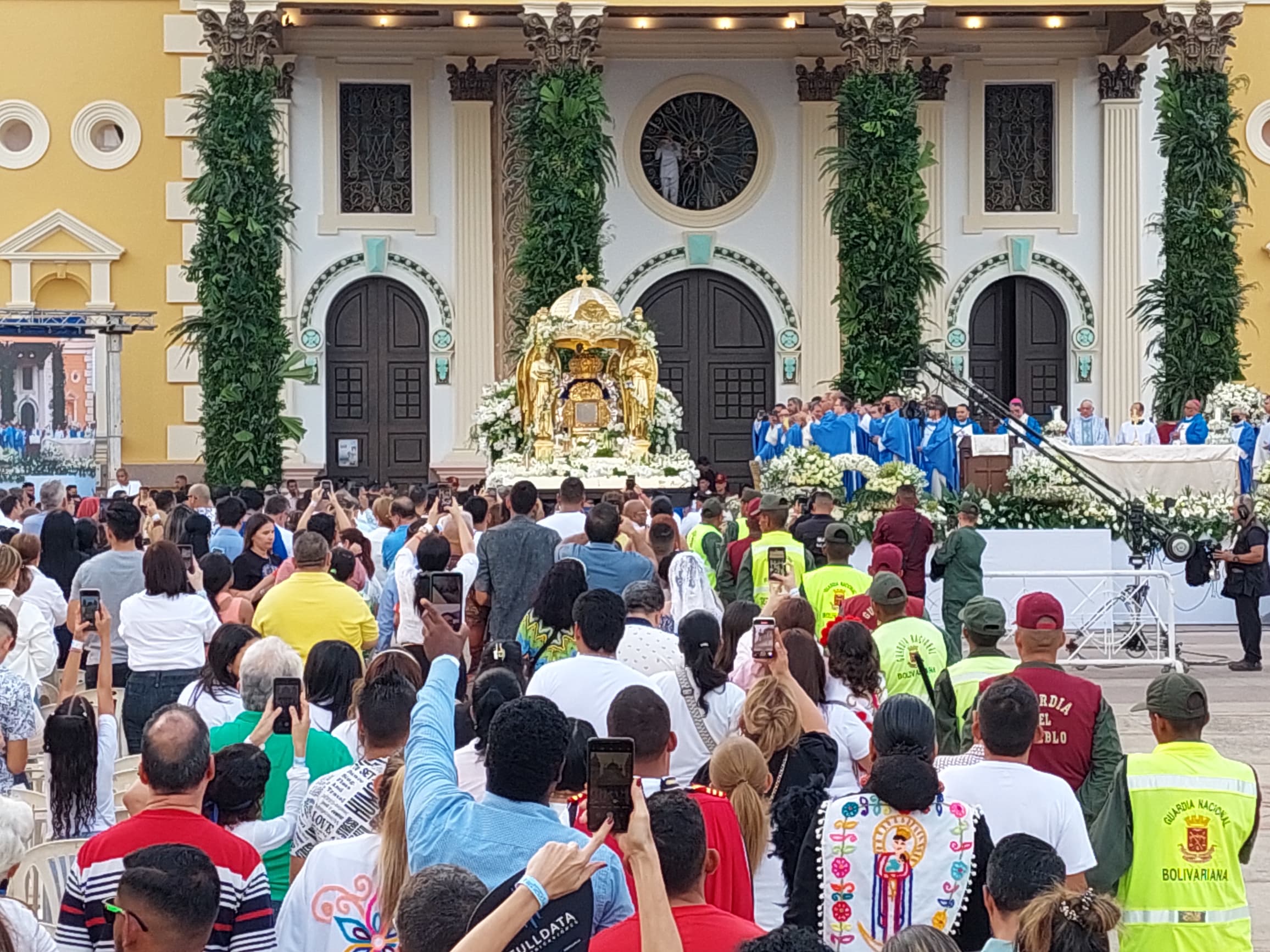 Zulianos honraron a la Chinita entre música y devoción este #19Nov (Fotos y Videos)