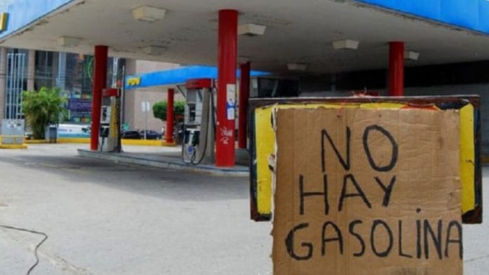 Merideños se quedaron “vestidos y alborotados”: 10 gandolas nuevas y sin gasolina