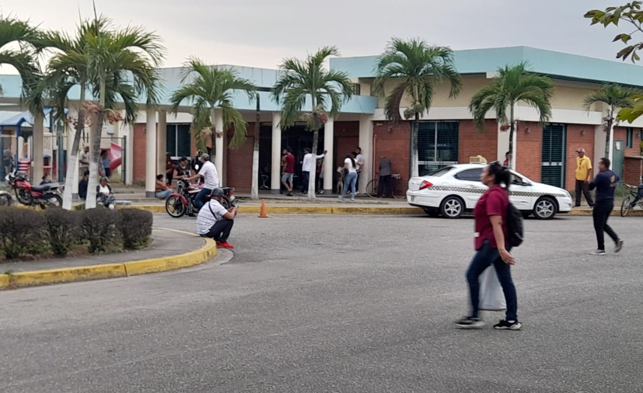 Conmoción en Barinas: Madre llevó a su hijo con gripe al Hospital Materno y lo retiró sin vida