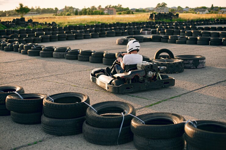 VIDEO: Piloto de karting desmayó a un competidor con una brutal patada en la cabeza