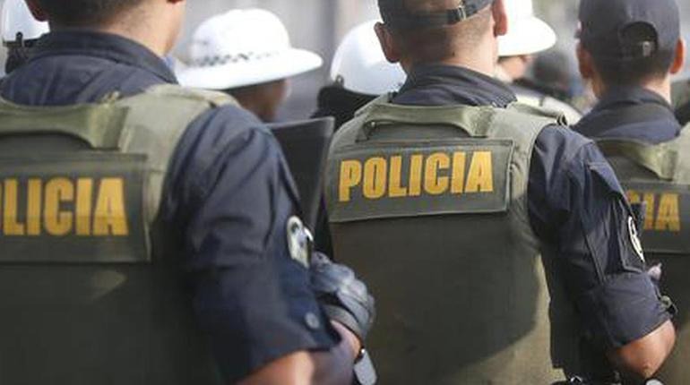 Insatisfecho con su corte de cabello, acribilló a tiros a un barbero venezolano en Perú