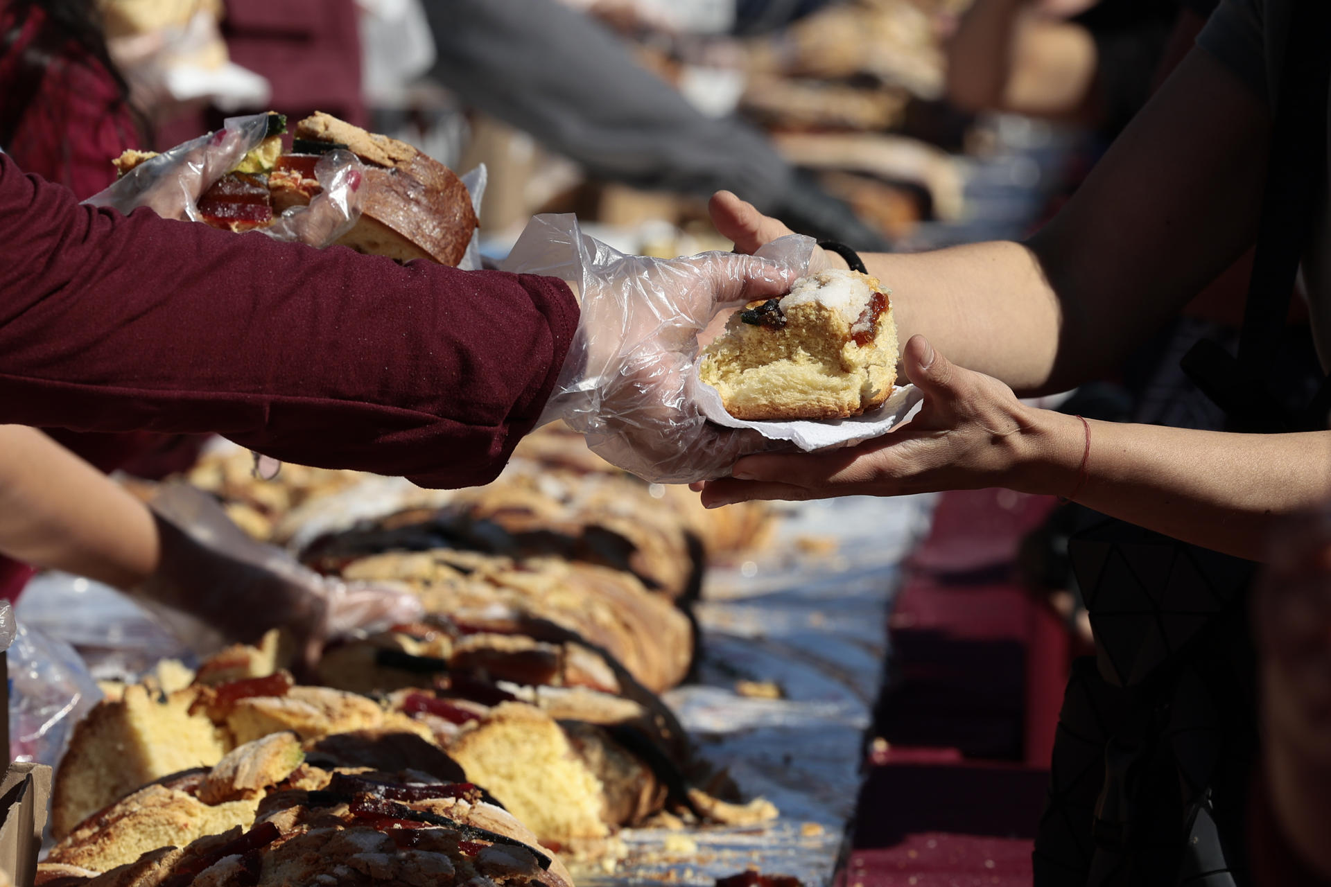 Ciudad de México partió “megarrosca” de Reyes con 15 mil rebanadas entregadas