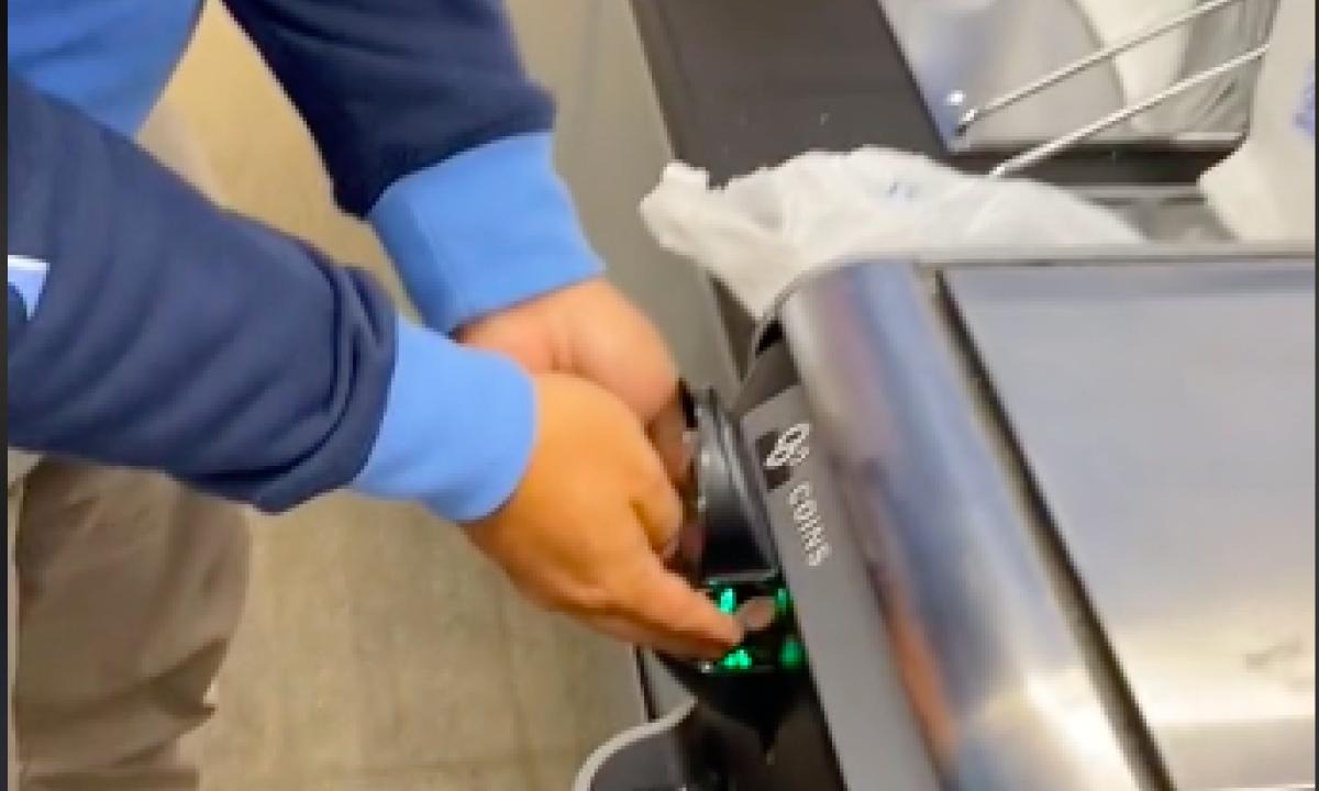 VIRAL: Tiktoker mostró una manera de aprovechar las monedas de dólar en EEUU (VIDEO)