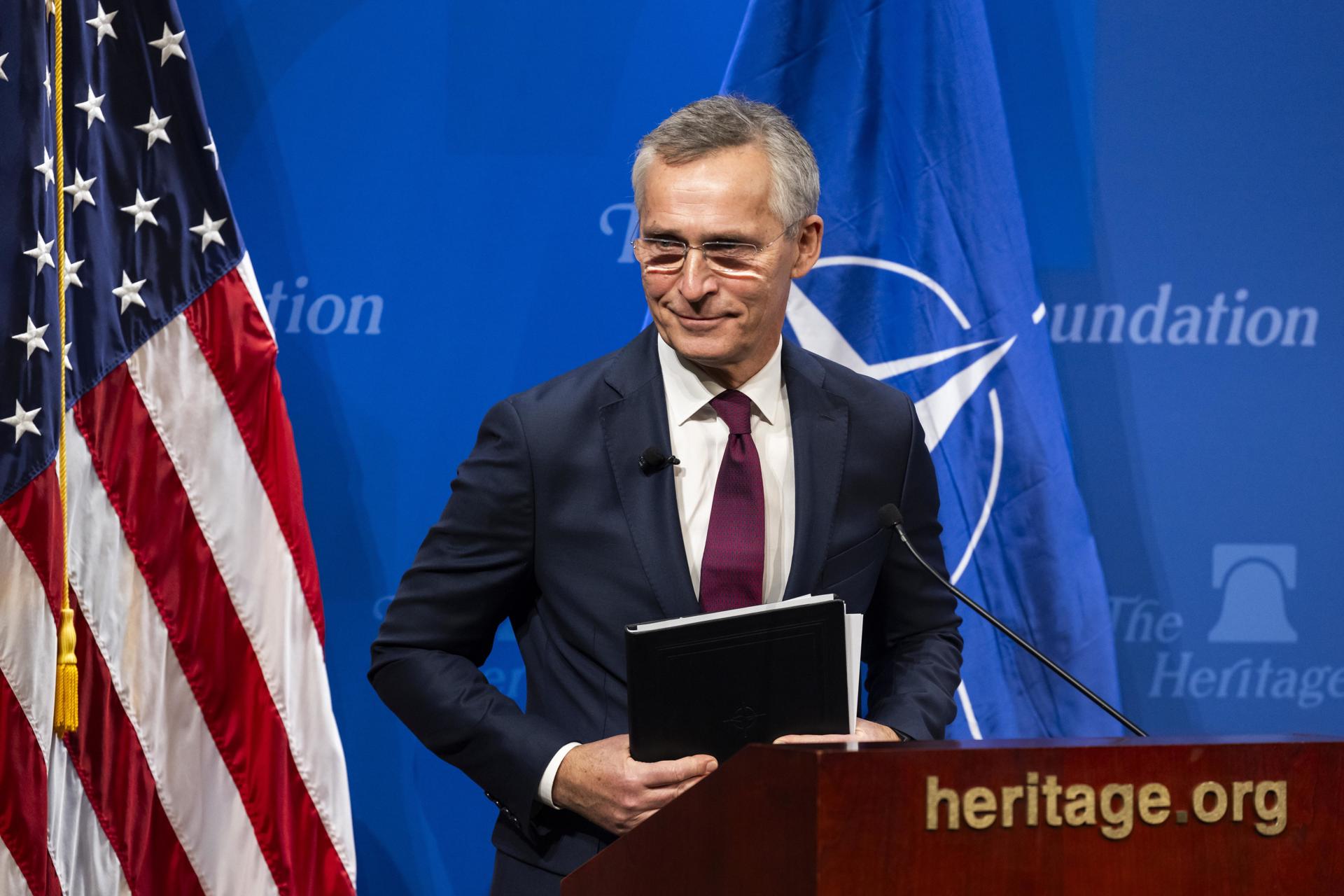 Stoltenberg aclara que la Otan no planea aumentar su arsenal nuclear pero sí modernizarlo