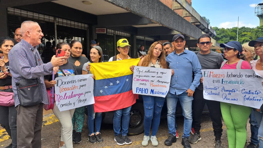 Maestra desde Táchira: “Sobrevivir es pedirle a Dios todos los días para llegar a la institución”