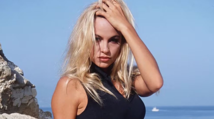 Pamela Anderson reveló que su mejor experiencia fue con un hombre de 80 años en Buenos Aires: “Nunca lo olvidé”