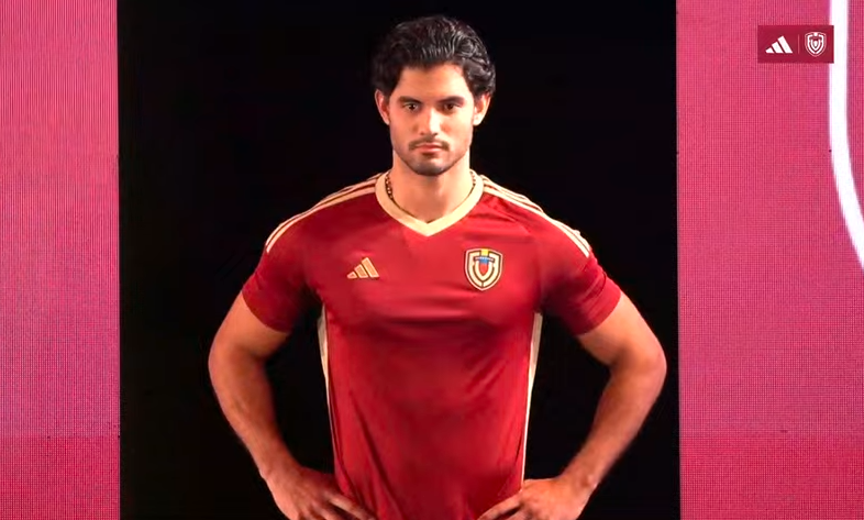 La FVF develó la nueva camiseta de La Vinotinto (FOTOS)