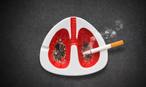 Los cuatro hábitos que limpian los pulmones de los fumadores