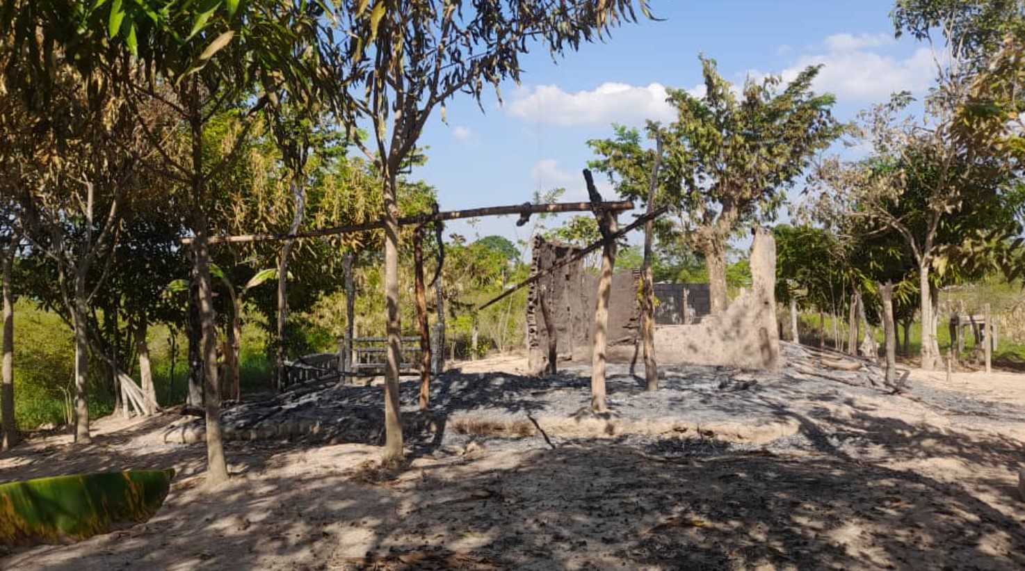 Habitante del sector Pueblo Viejo de Guasdualito denuncia que le quemaron su casa