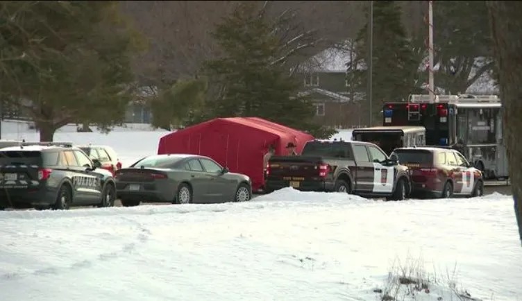 Dos policías y un paramédico mueren en un tiroteo al responder llamado por violencia doméstica en Minnesota