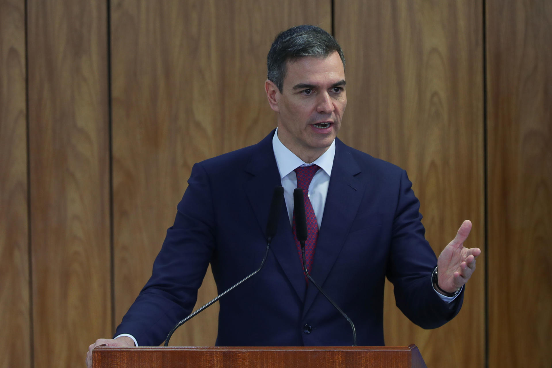 Pedro Sánchez ultima su decisión sobre su futuro en el Gobierno con todas las opciones abiertas