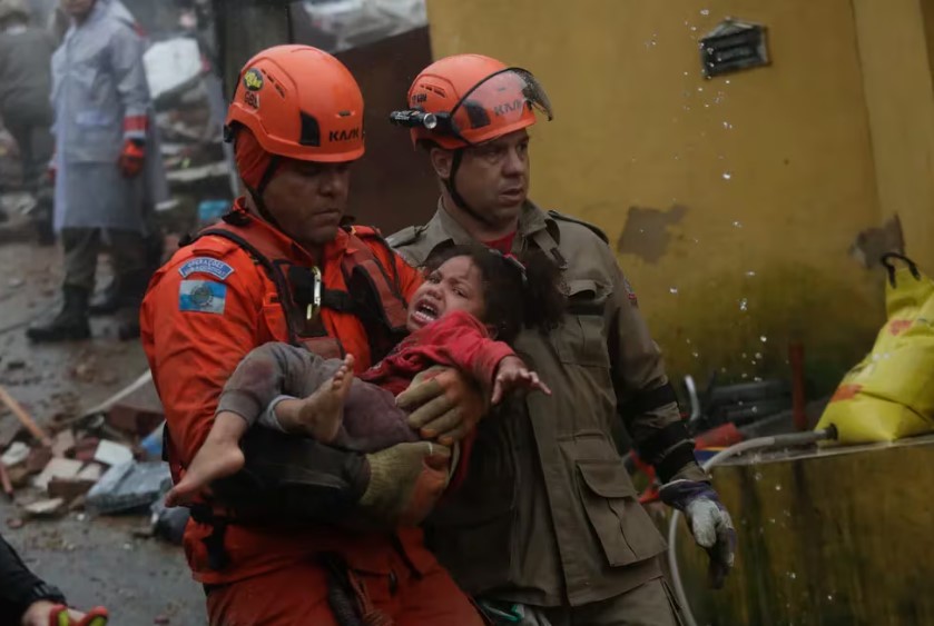 Ascendió a 25 el número de muertos por las intensas lluvias e inundaciones en Brasil