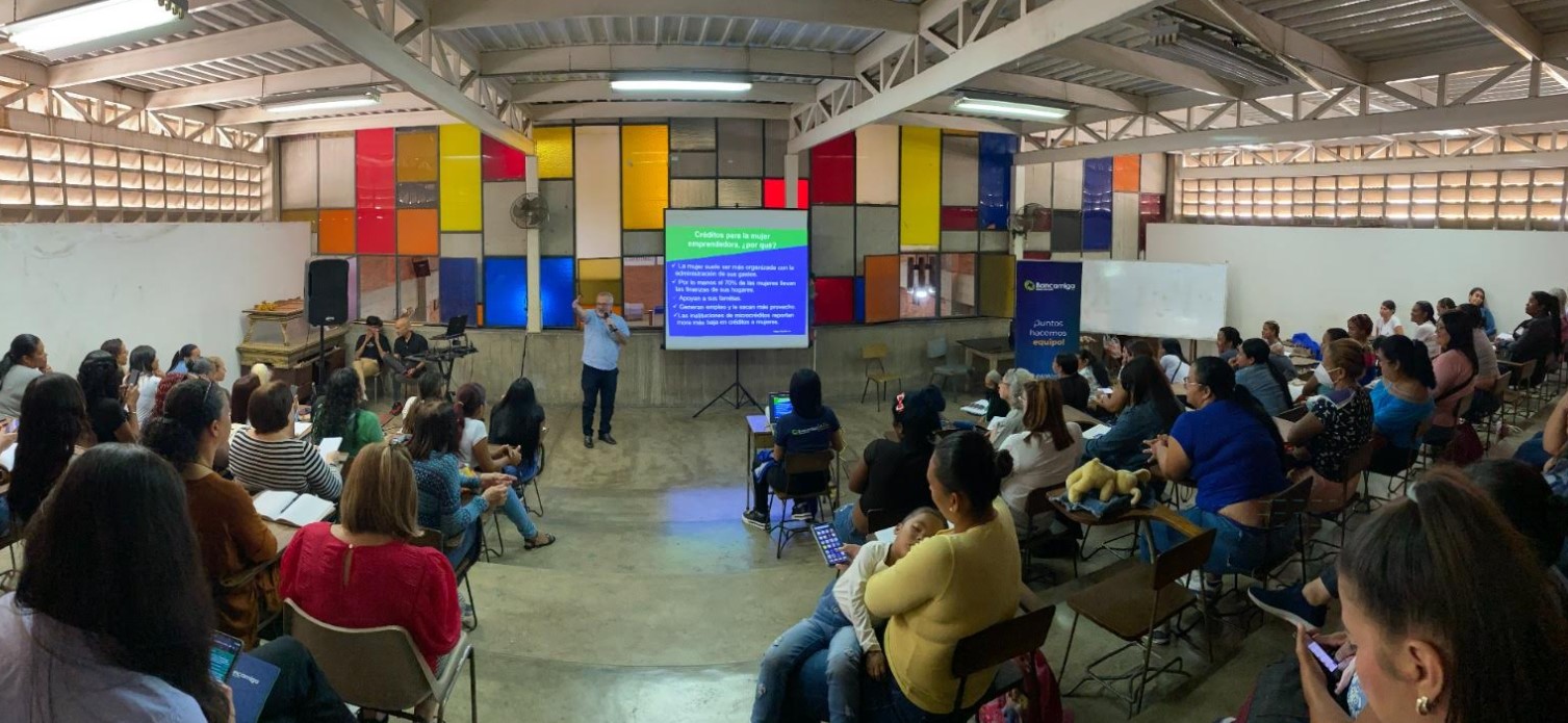 Bancamiga celebró el Día de la Mujer con emprendedoras comunitarias de Caracas