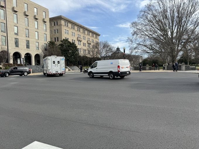 Paquete sospechoso encendió las alarmas en la Corte Suprema de EEUU