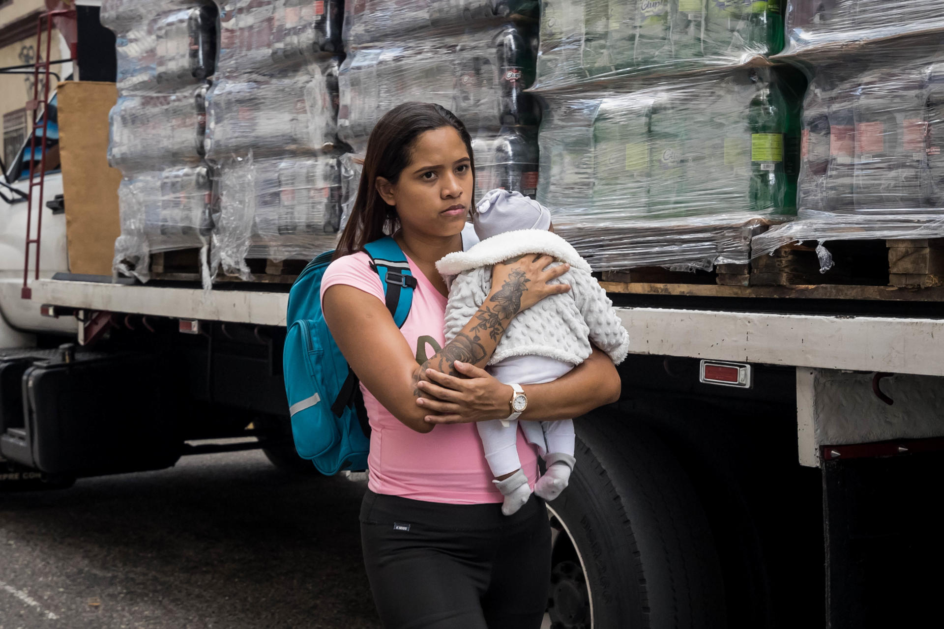 Las mujeres ganan un 7,76 % menos que los hombres en Venezuela, según encuesta Encovi