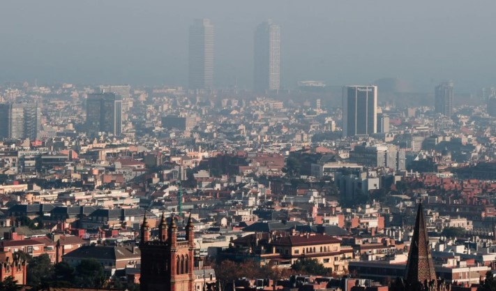 La contaminación atmosférica causa estrés y depresión, y eleva las muertes por cardiopatía