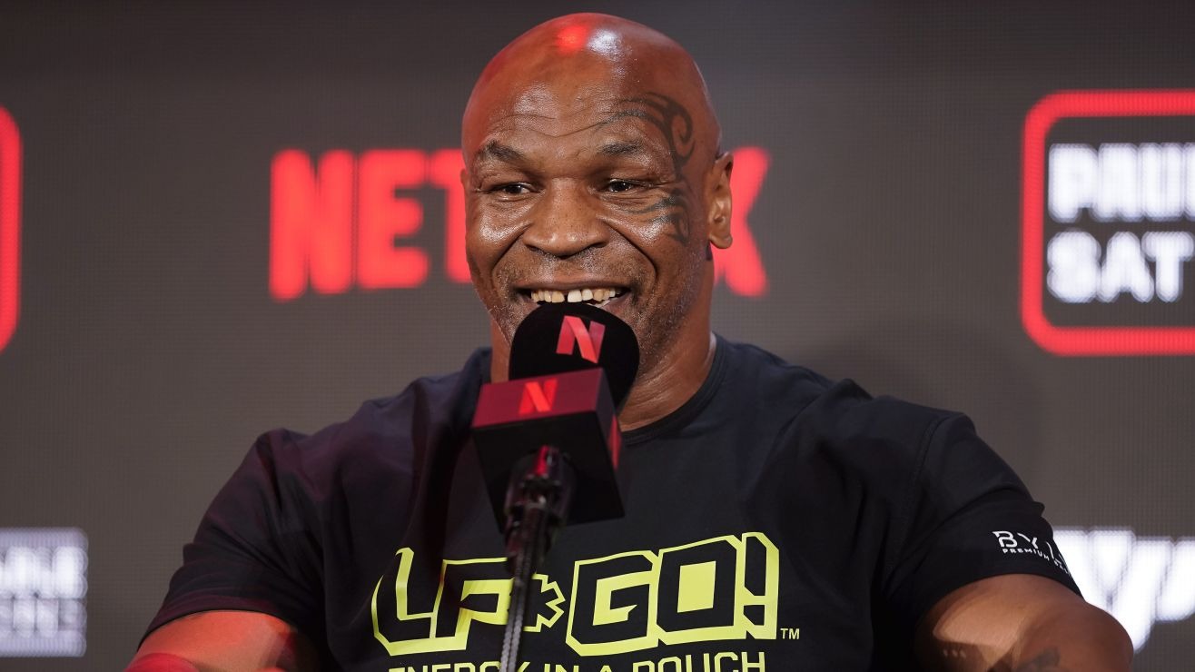 Mike Tyson reaparece tras emergencia médica en un vuelo y lanza dardo contundente a Jake Paul