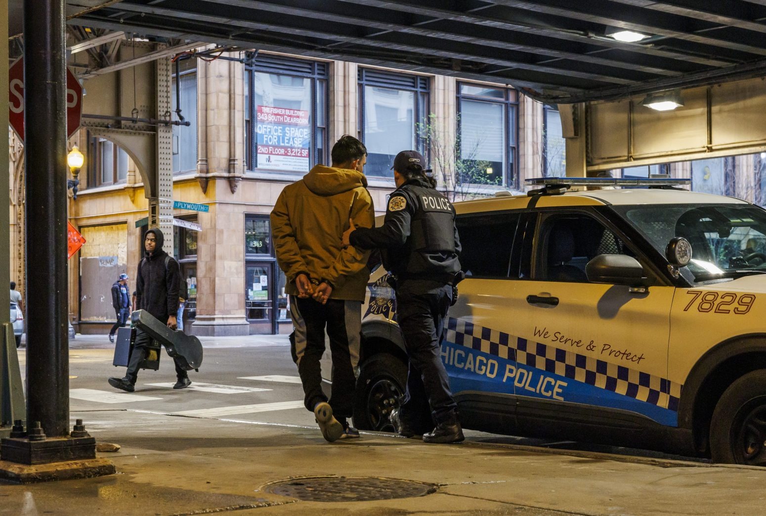 Más de 1.000 venezolanos fueron arrestados en Chicago durante los primeros tres meses de 2024