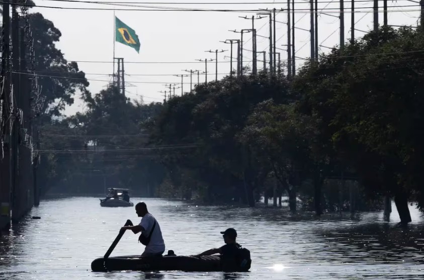 Por qué se inundó Porto Alegre: las causas del colapso sin precedentes que sacude a Brasil