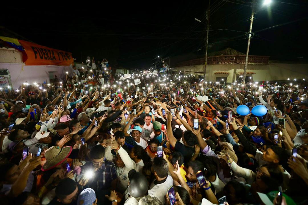 Carora se desbordó de esperanza (IMÁGENES)