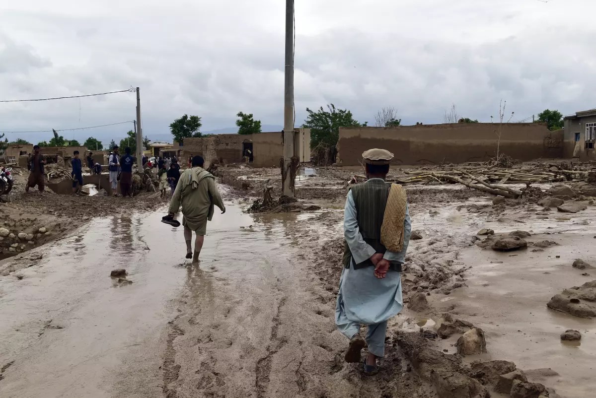 Al menos 300 muertos por las inundaciones en Afganistán, según Naciones Unidas