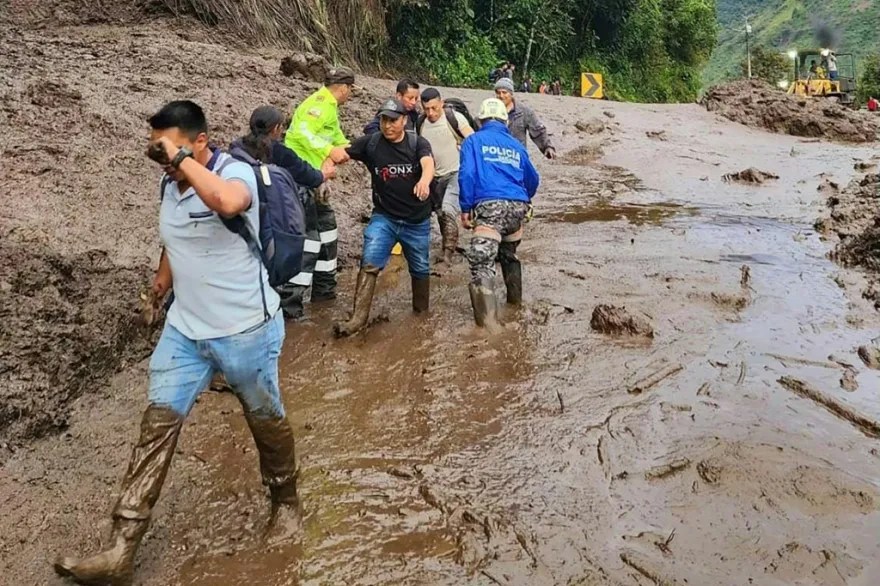 Se eleva a 19 la cifra de muertos por fuertes lluvias en Ecuador