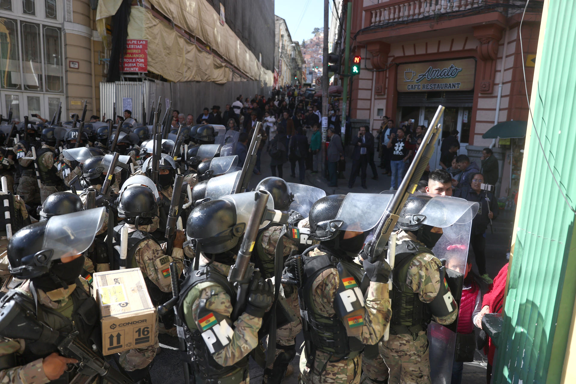 Envían a prisión preventiva a jefe de los “francotiradores” en la toma militar en Bolivia